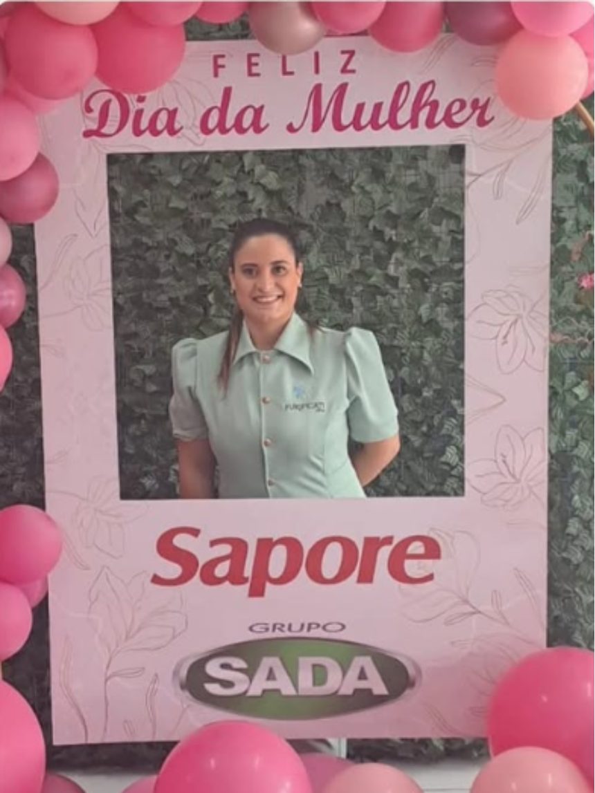 Ação de Dia da Mulher com quick massage no Grupo SADA e Sapore